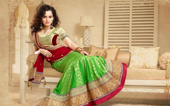 Kangana Ranaut In Desi Saree