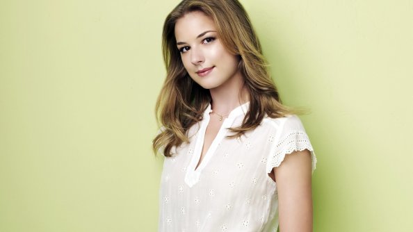 Emily Vancamp Blonde