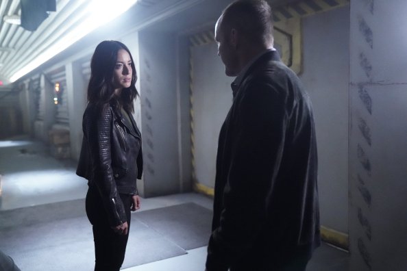 Agents Of Shield Clark Gregg Chloe Bennet