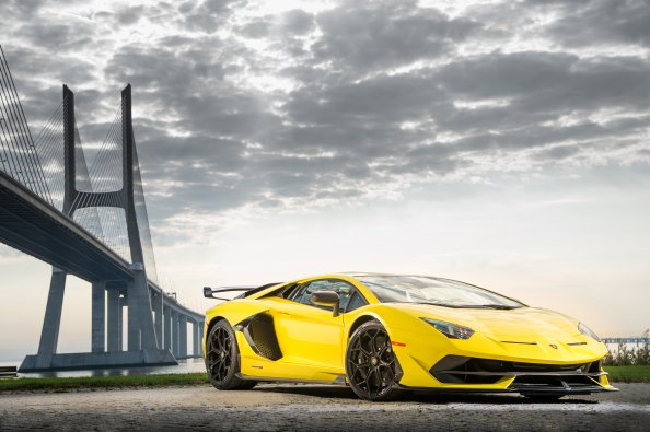 2019 Lamborghini Aventador SVJ Front