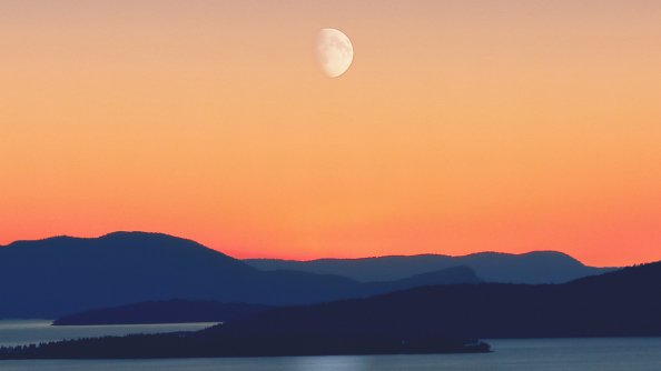 Silhouette Mountains