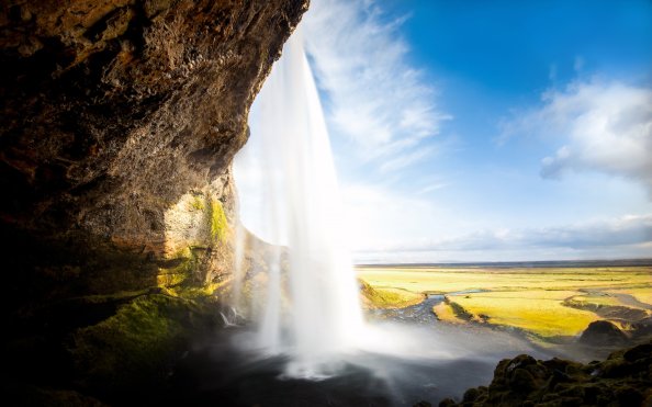 Seljalandsfoss Waterfall