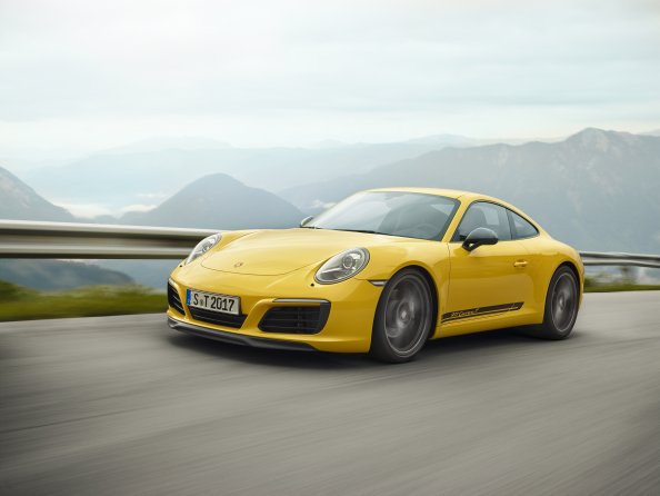 Porsche 911 Carrera T Coupe 2018 Front