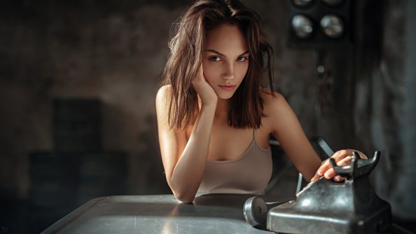 Brunette Girl Brown Eyes Looking Directly 4k