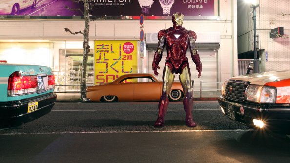 Iron Man Standing On Street 4k