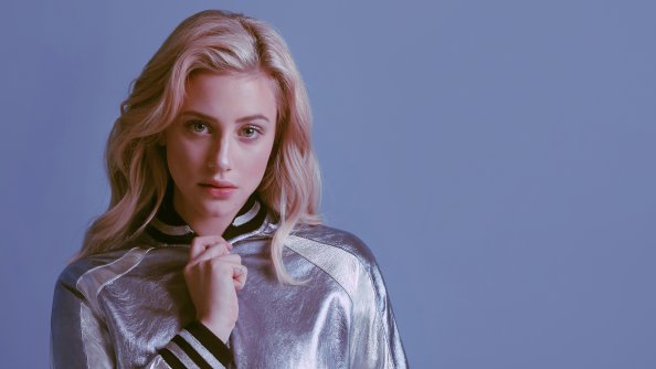 Lili Reinhart 2020