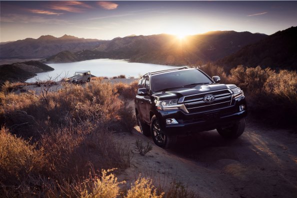 2019 Toyota Land Cruiser Heritage Edition