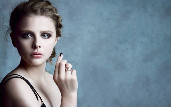 Chloe Mortez 7