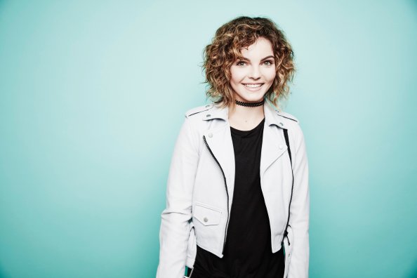 Camren Bicondova 8k