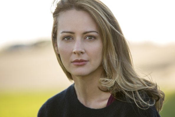 Amy Acker The Gifted