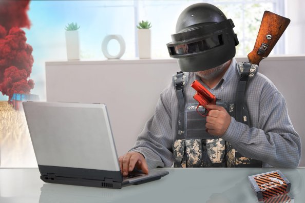 PUBG Helmet Guy Working
