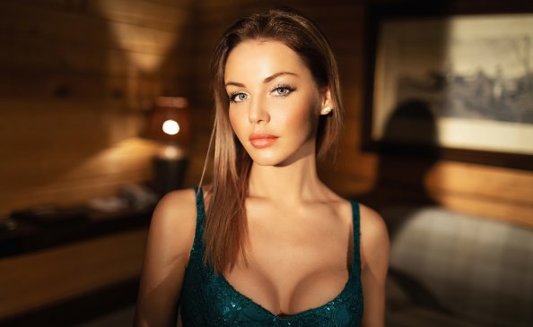 Girl Face Depth Looking At Viewer 4k