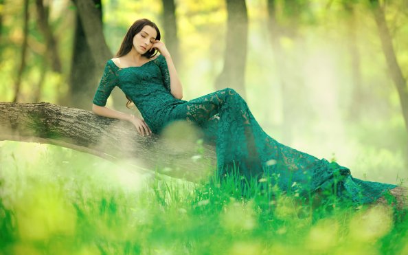 Green Long Dress 4k