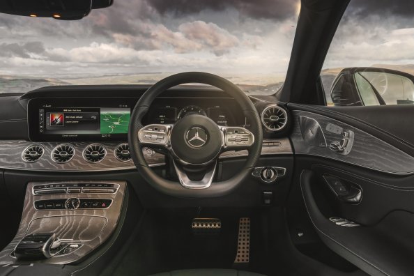 Mercedes Benz CLS 400 D AMG Interior
