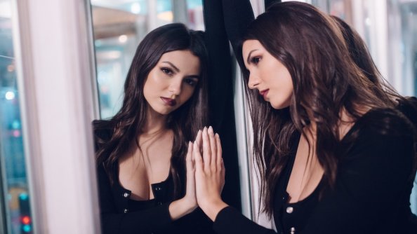 Victoria Justice 2018