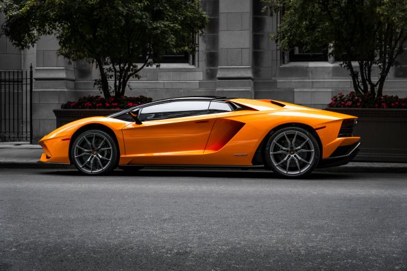 Orange Lambo Aventador 5k