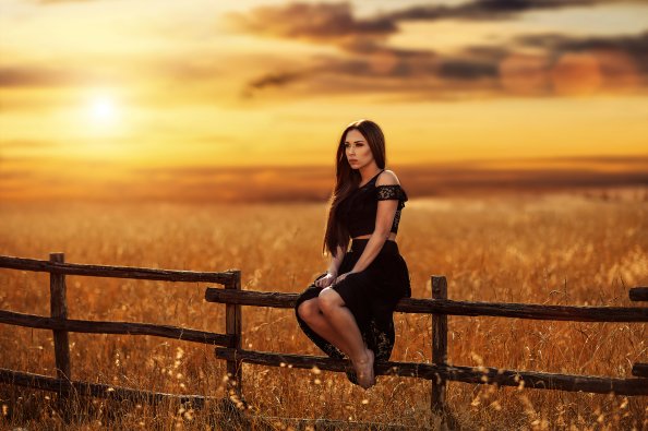 Girl Model Sunset Field Gold 4k