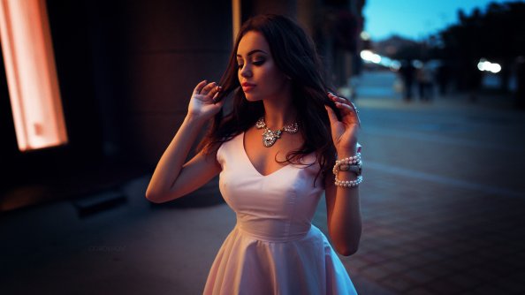 Girl Outdoor 2