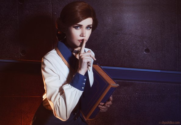 Bioshock Infinite Elizabeth Cosplay 2