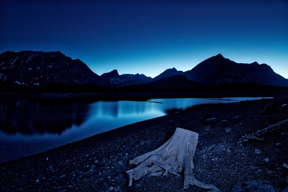 Blue Hour Kananaskis Lake Stars 8k