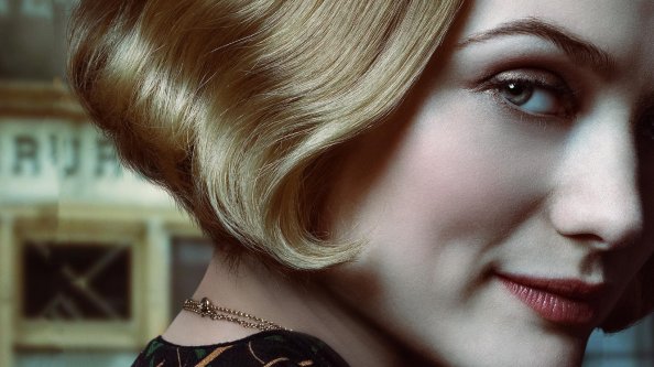 Alison Sudol As Queenie Goldstein In Fantastic Beasts The Crimes Of Grindlewald