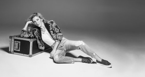 Ellie Goulding For Deichmann 8k