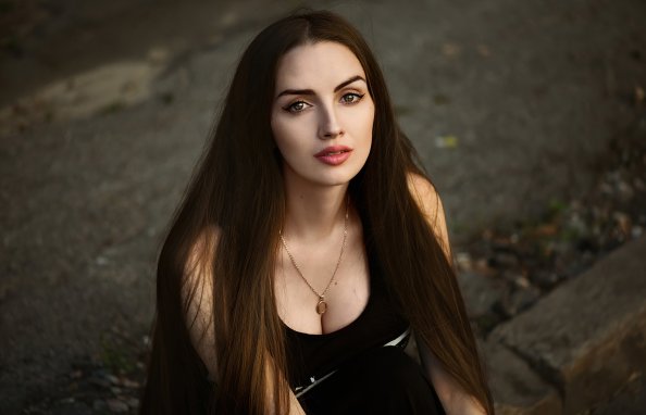 Beautiful Brunette 4k