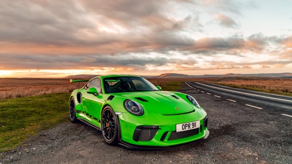 Porsche 911 2018 GT3 RS Green