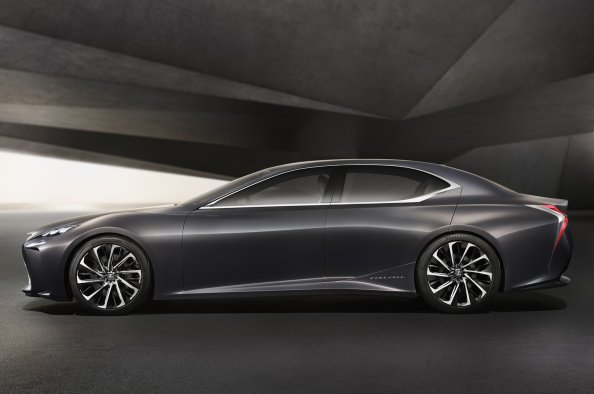 Lexus LS 2017