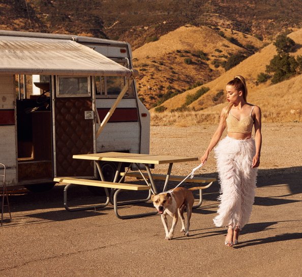 Amber Heard Allure 2017 With Dog