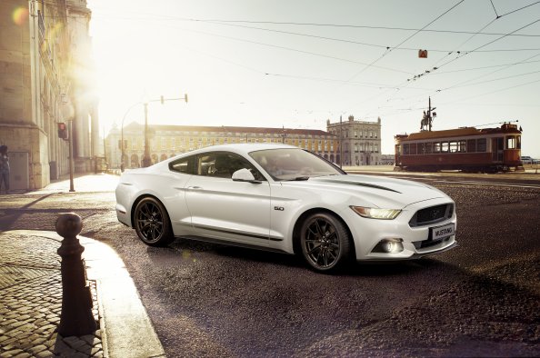 Ford Mustang 8k