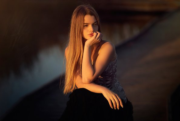 Blonde Girl Sitting Sunrays On Face 4k