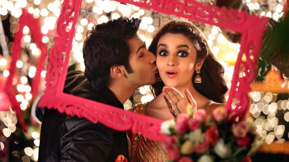 Alia Bhatt Kissing Varun Dhawan