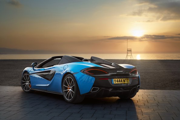 2018 McLaren 570S Spider Rear Look