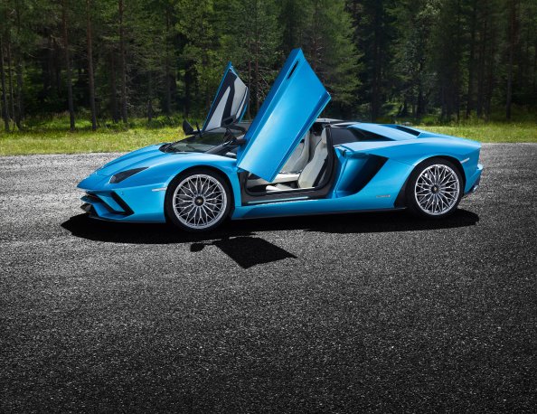 Lamborghini Aventador S Windows Open 4k