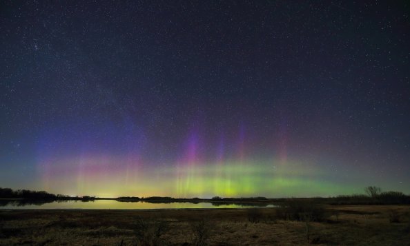 Aurora Borealis Northern Light Lake 4k