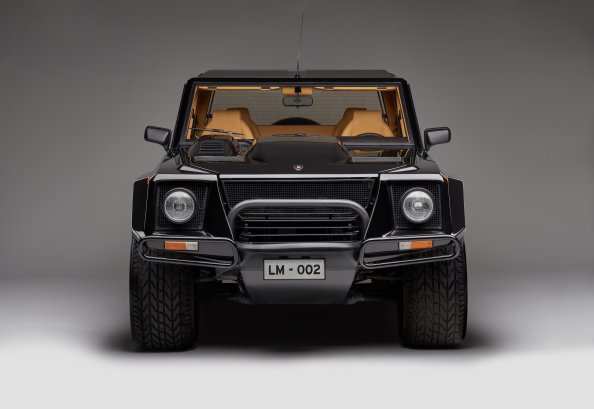 Lamborghini LM002