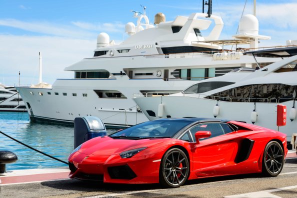 Red Lamborghini Aventador 5k