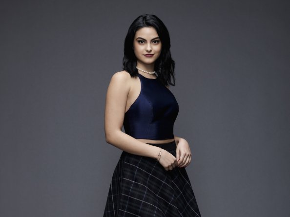 Camila Mendes 2