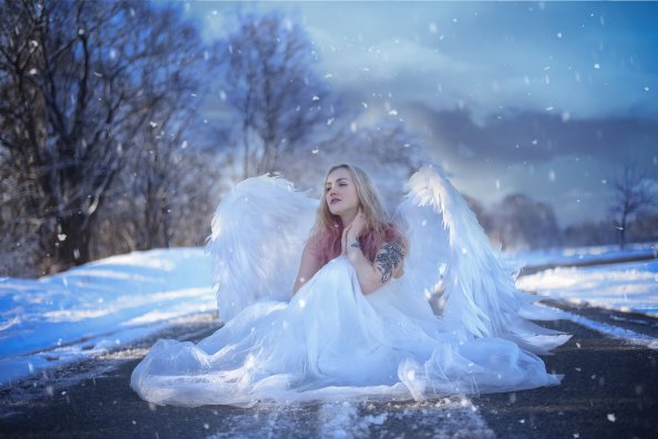 Winter Angel 4k