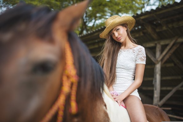 Hat Women On Horse