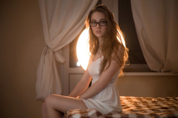 Girl With Glasses White Dress 4k