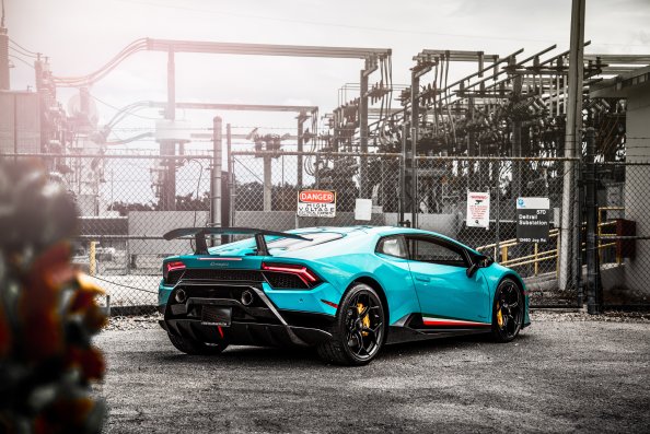 Lamborghini Huracan Performante Rear 5k