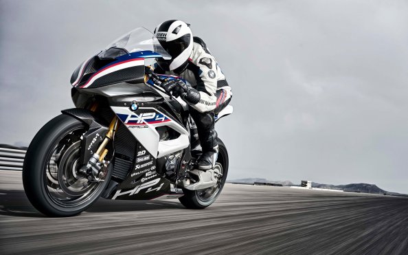 BMW HP4 4k