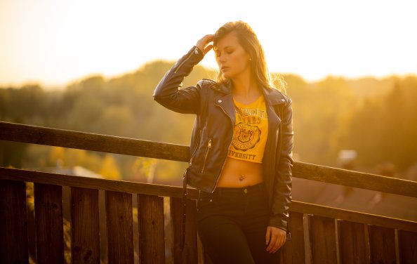 Pleasant Sun Beam Girl 5k