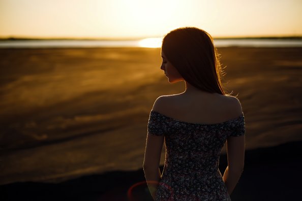Girl Depth Of Field Sunset 4k