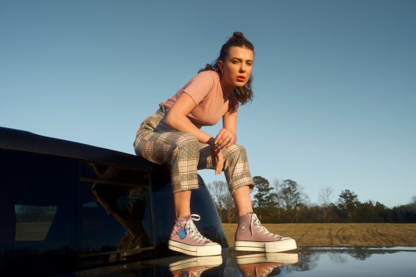 Millie Bobby Brown Converse 10k