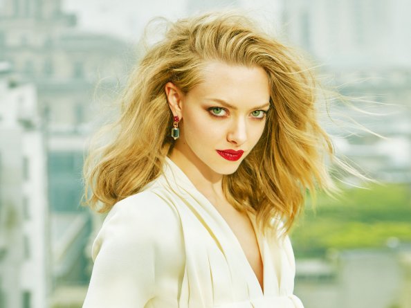 Amanda Seyfried Elle