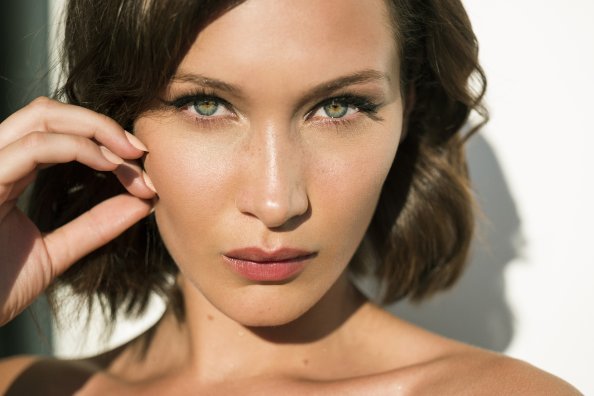 Bella Hadid Face Close Up