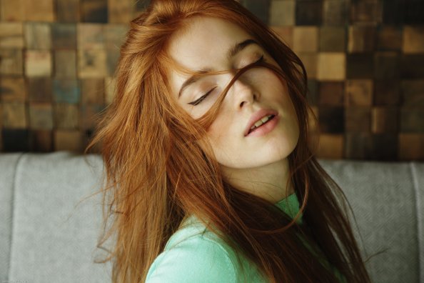 Jia Lissa Hair In Face